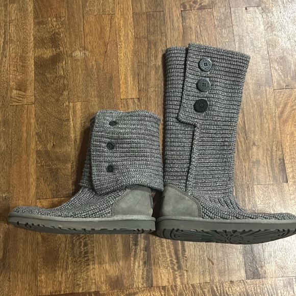 UGG Australia Classic Cardy Tall Boots in gray size 8 - Picture 3 of 6